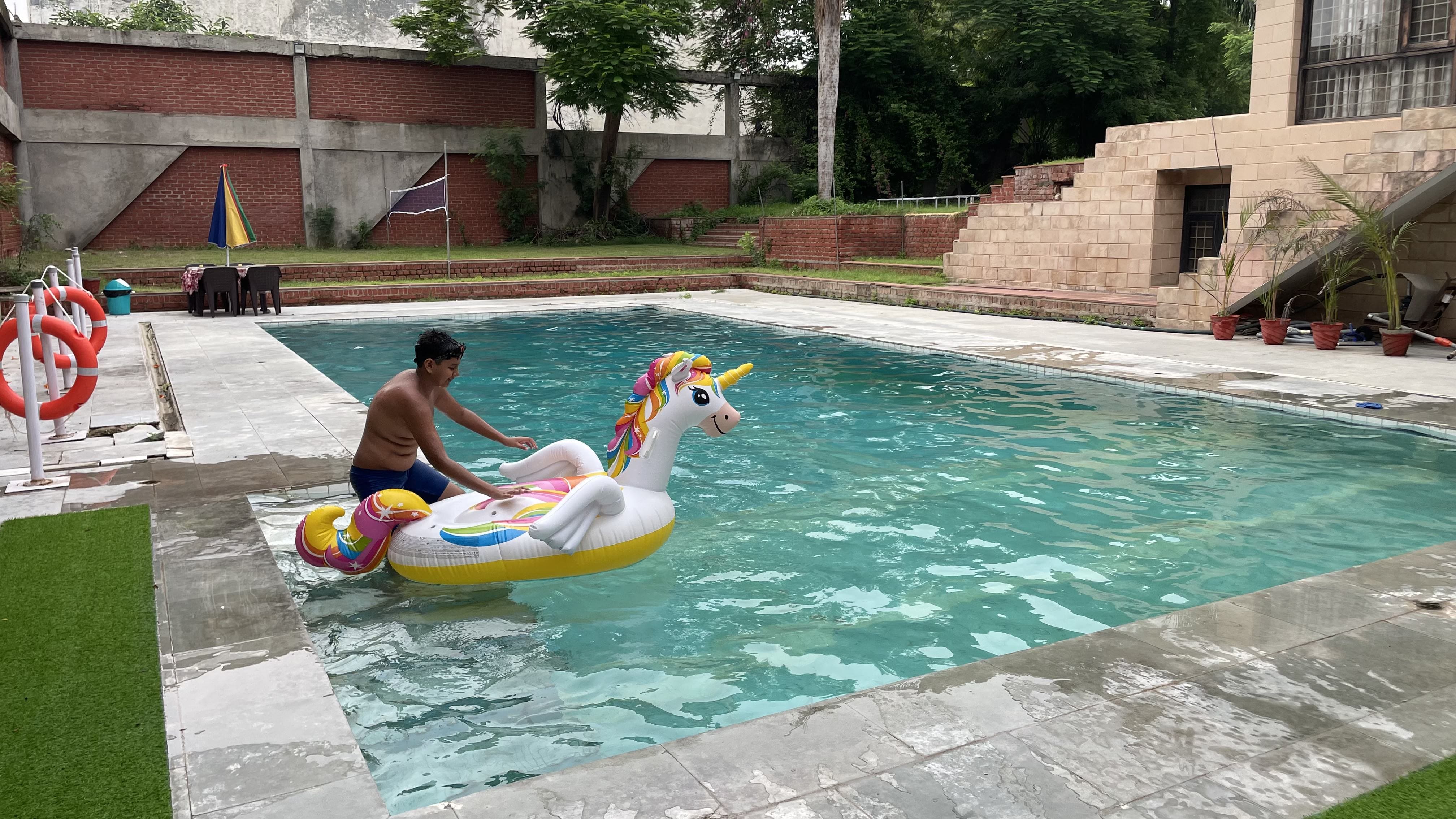 Family Mornings at the Pool