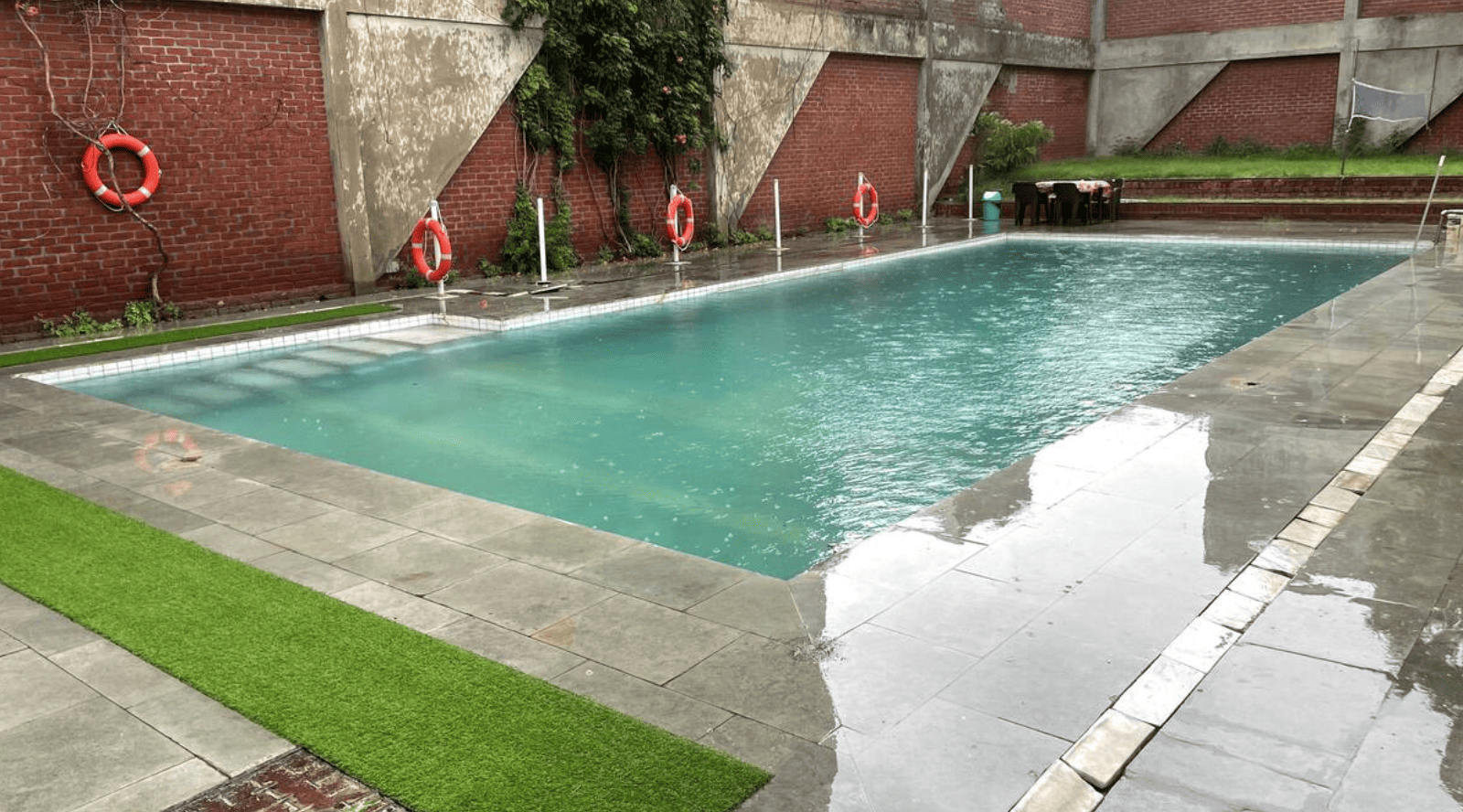 Private Pool Booking