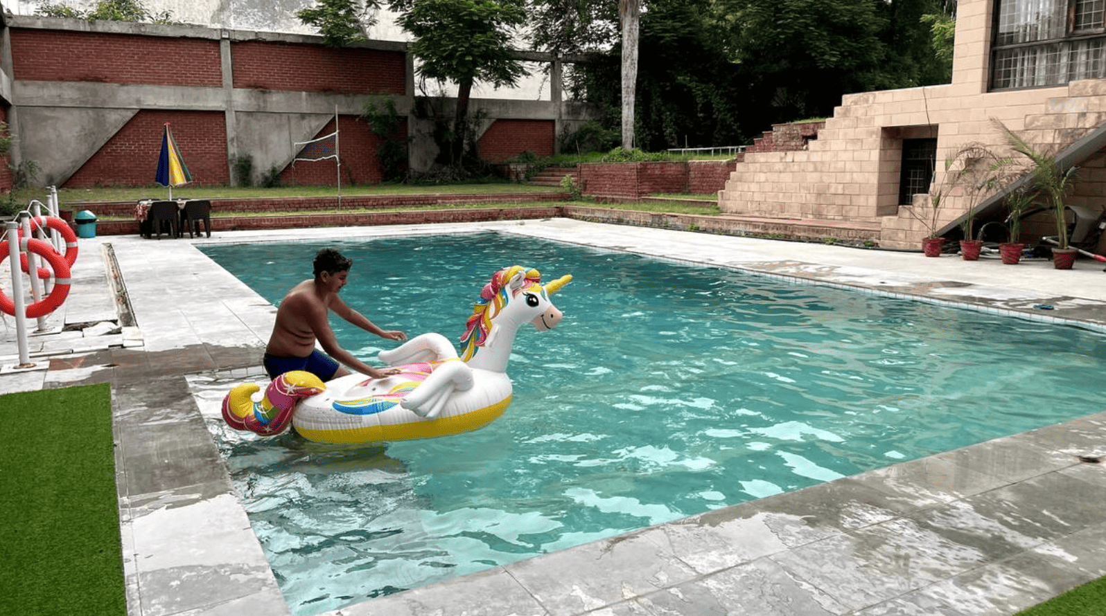 Private Pool Booking